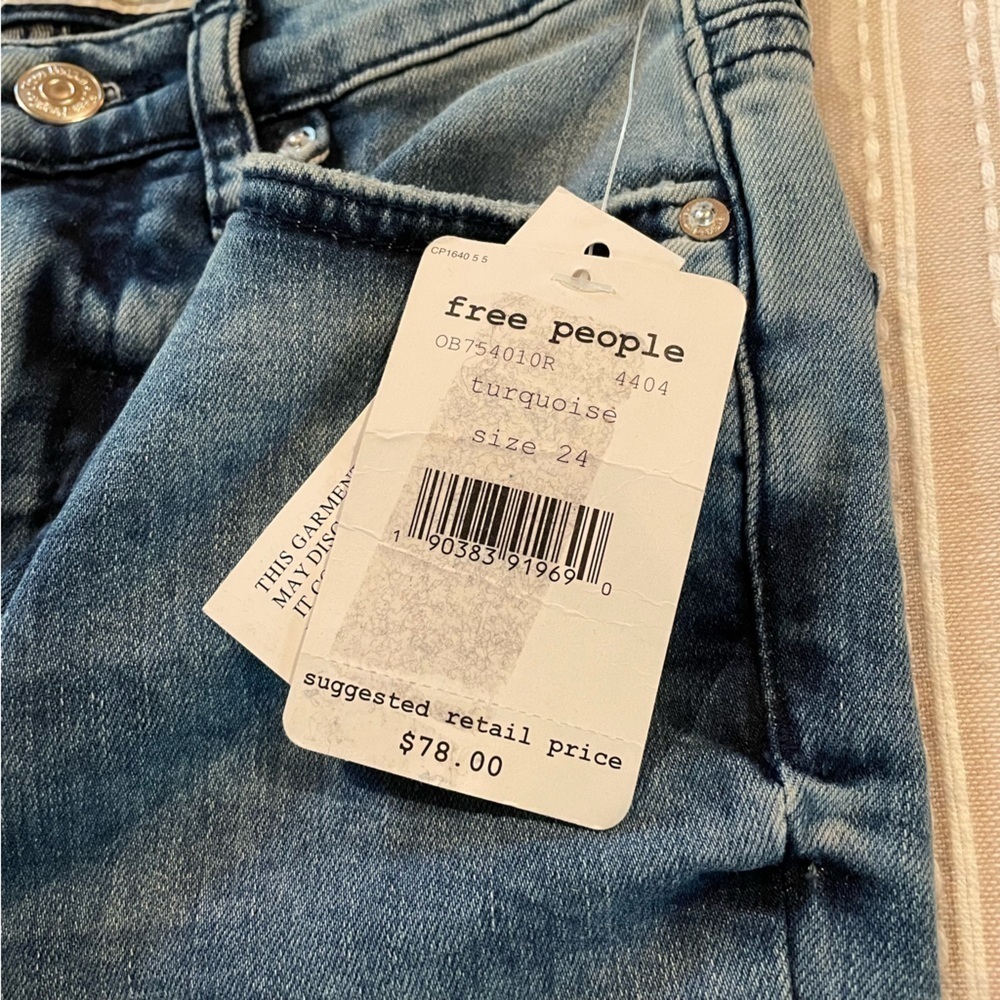 Free People Mid Rise Busted Knee Stretchy Skinny Jeans 24 NWT - Picture 9 of 13